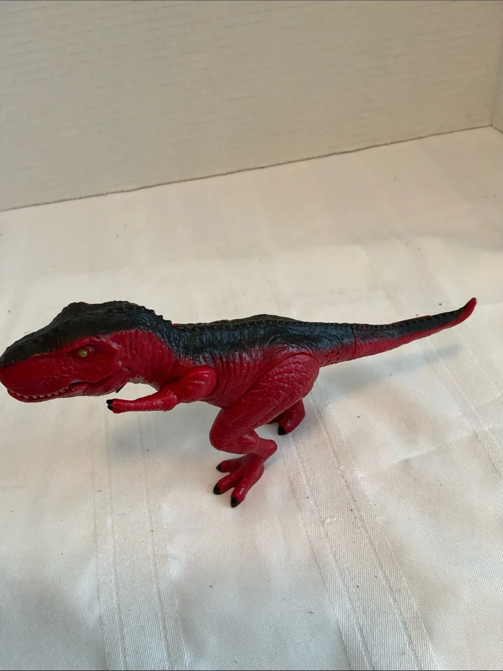 Tyrannosaurus T-Rex red Jurassic dinosaur 8” long w sounds & lights